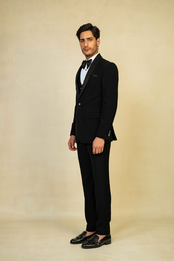 Classic Black Pleated Lapel Tuxedo