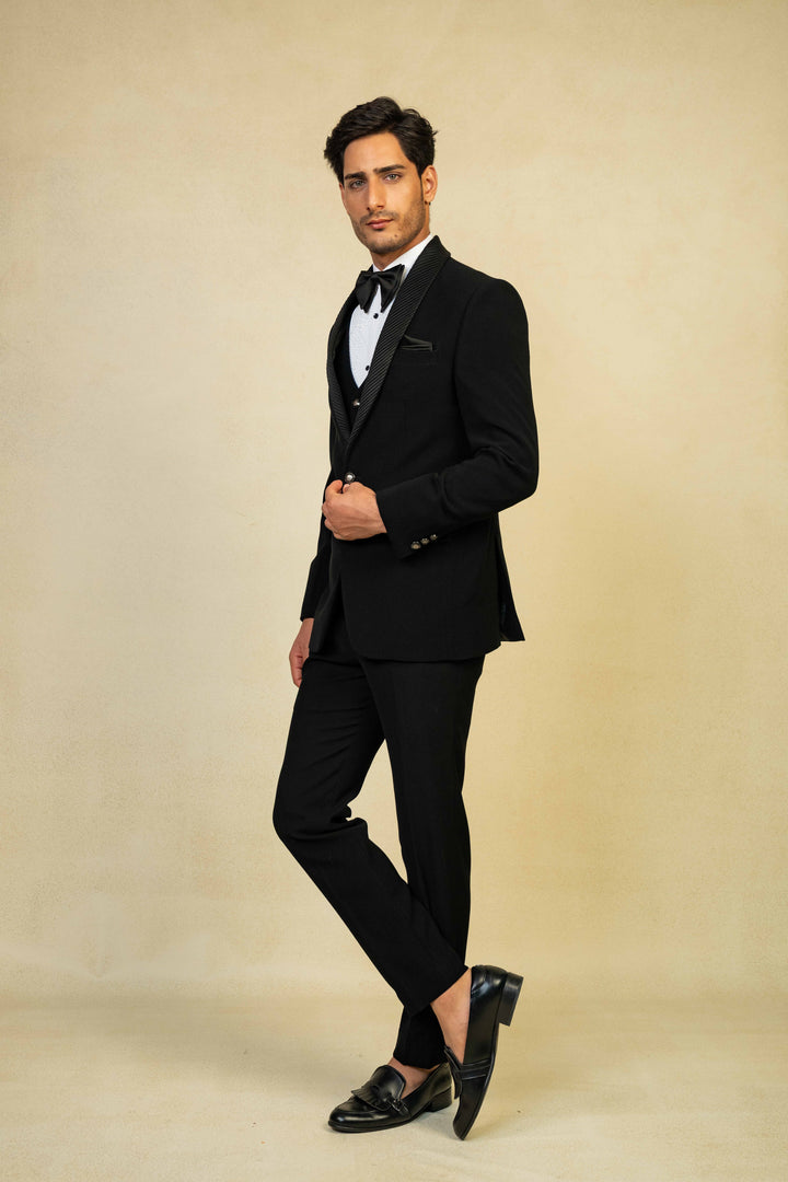 Classic Black Pleated Lapel Tuxedo