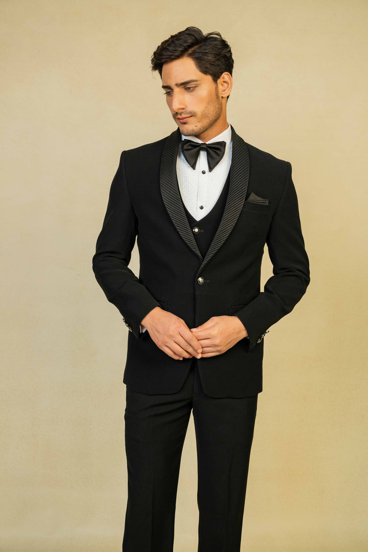 Classic Black Pleated Lapel Tuxedo