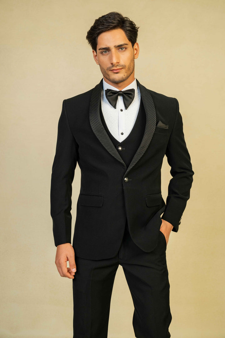 Classic Black Pleated Lapel Tuxedo