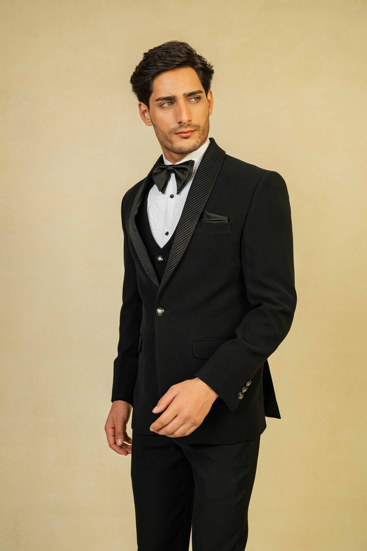 Classic Black Pleated Lapel Tuxedo