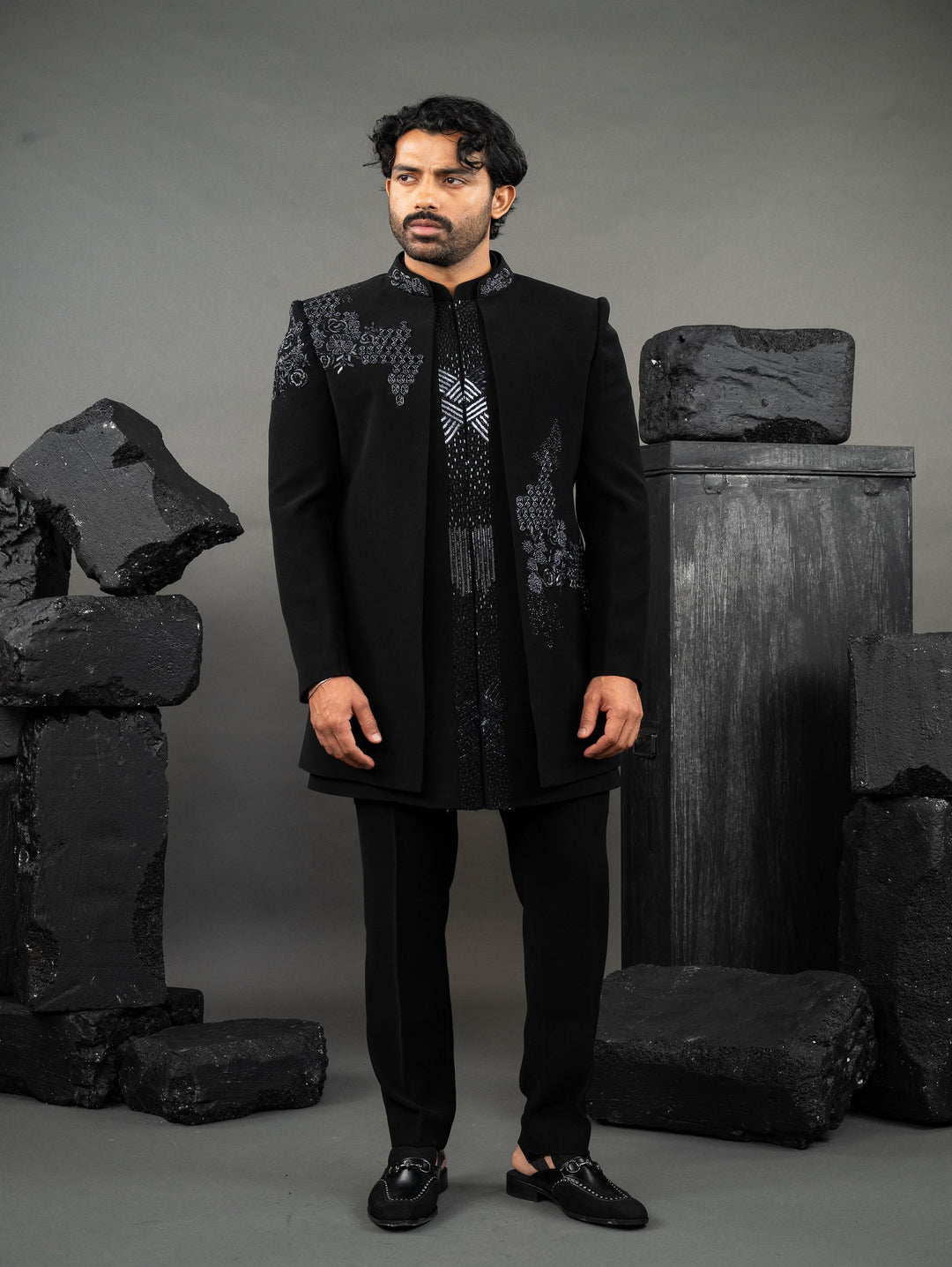 placement beads embroidery indo – Image 1