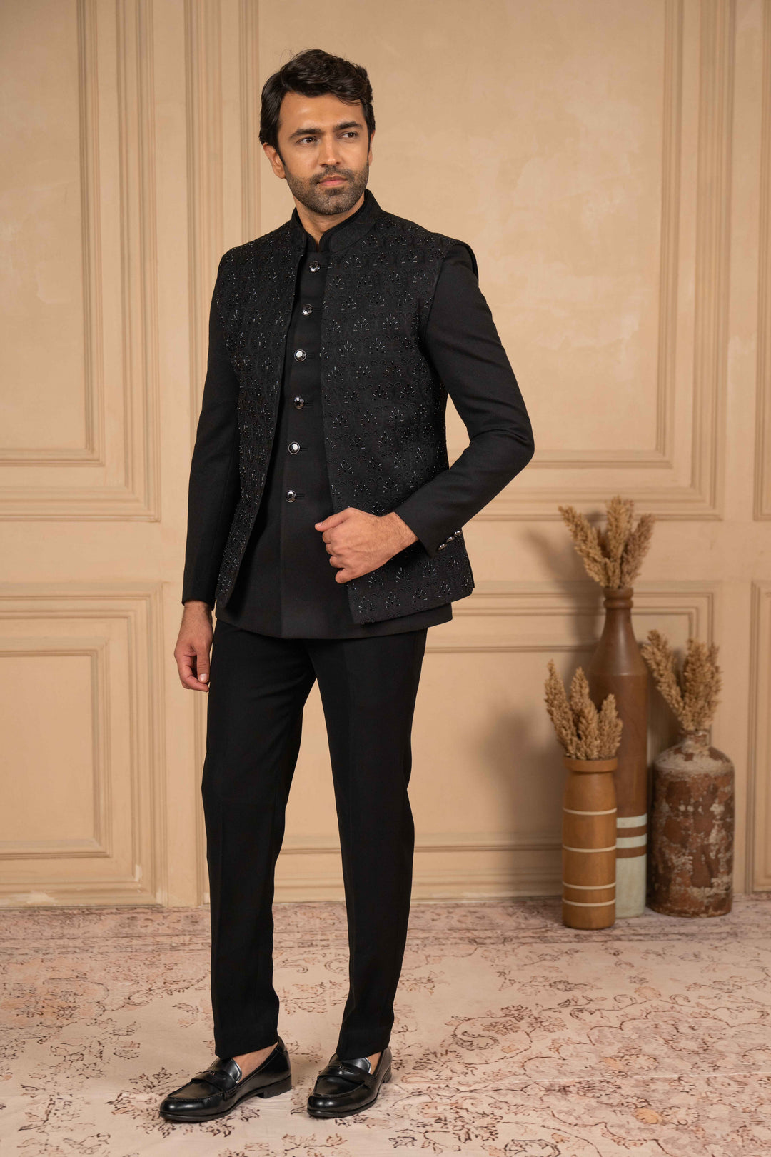 Elegant Black Jodhpuri Set for Royal Occasions – Image 4