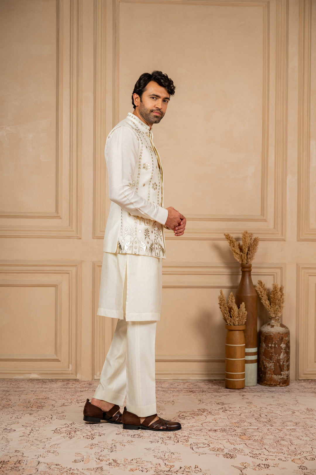Off-White Jacket Kurta Set with Embroidery – Image 8
