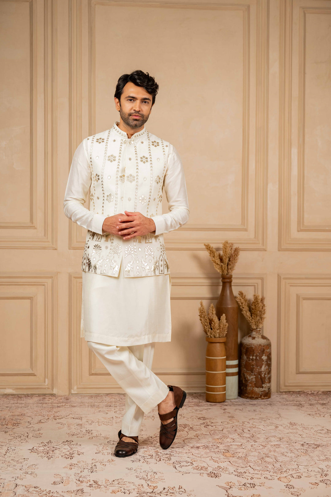 Off-White Jacket Kurta Set with Embroidery – Image 4