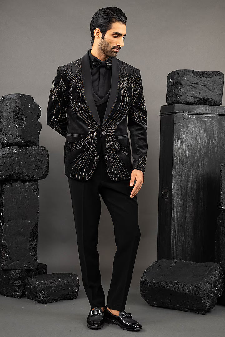 Classic style black beadwork Tuxedo