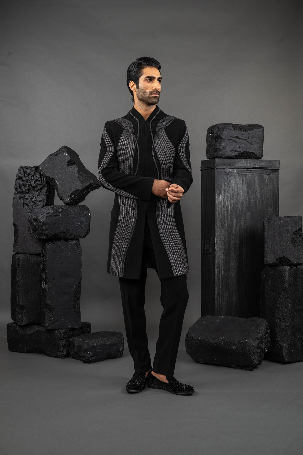 metalic chain work black indo