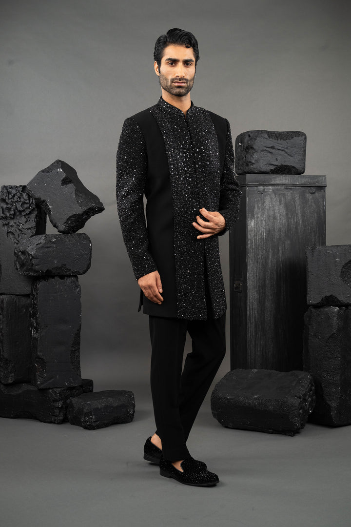 Jewellery embroidery black indo