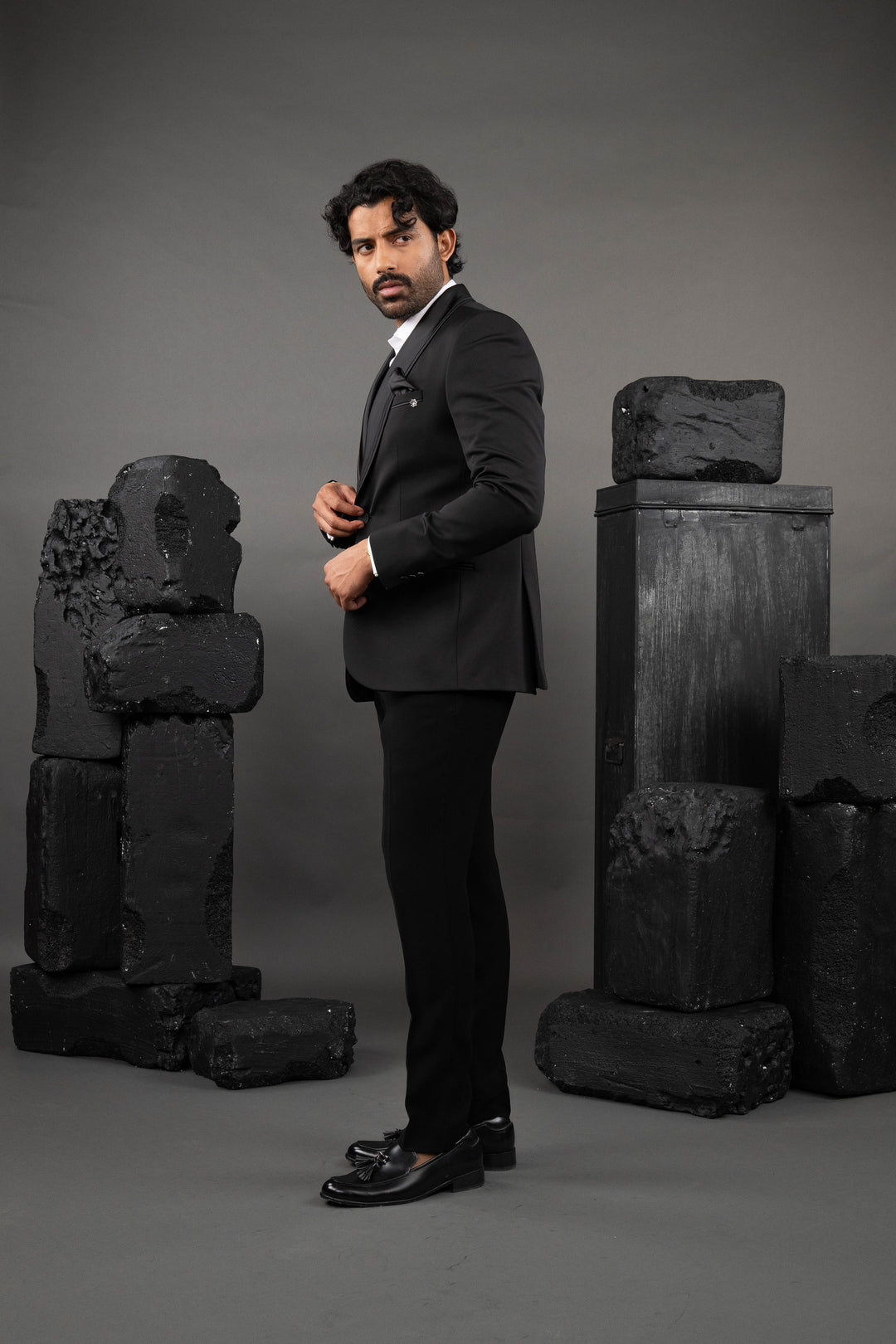 Blue Japanese Fabric Embellished Tuxedo Set – Image 5