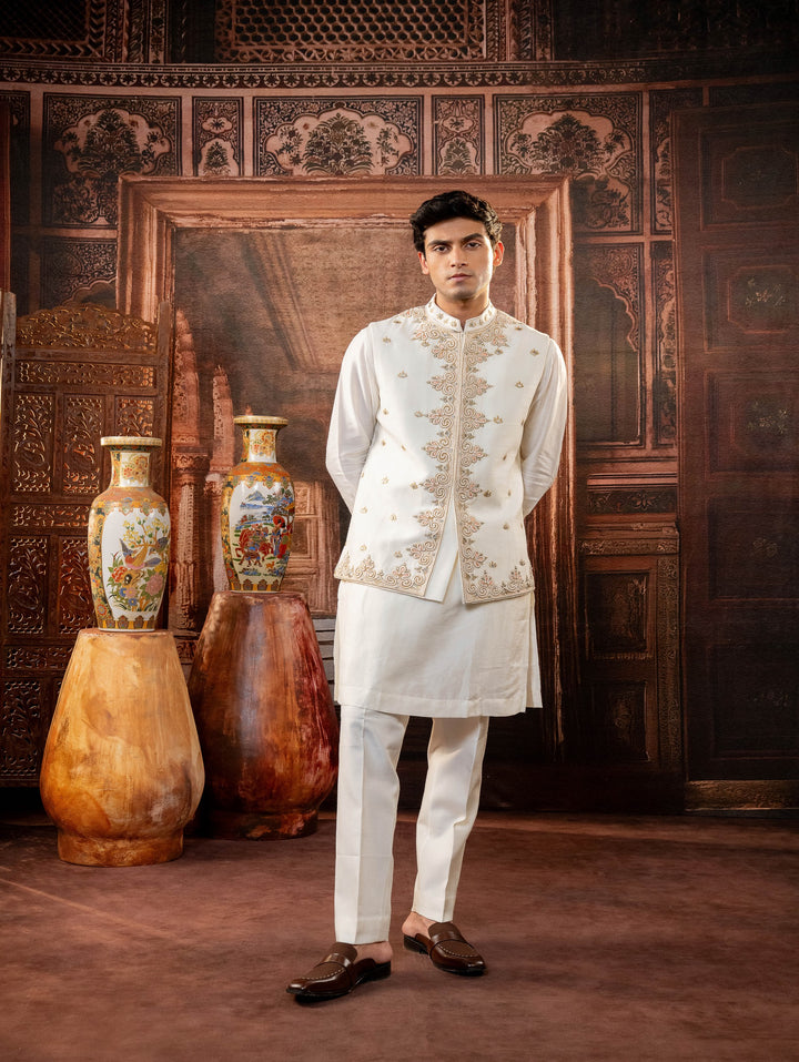 White koti set stylish embroidery