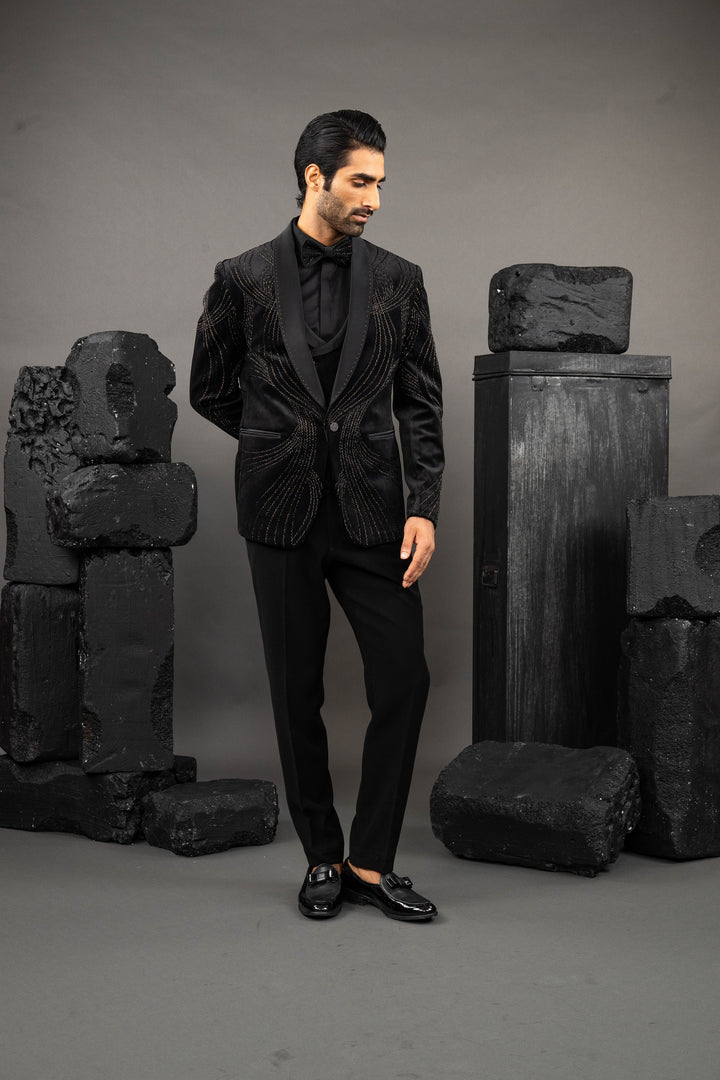 Classic style black beadwork Tuxedo