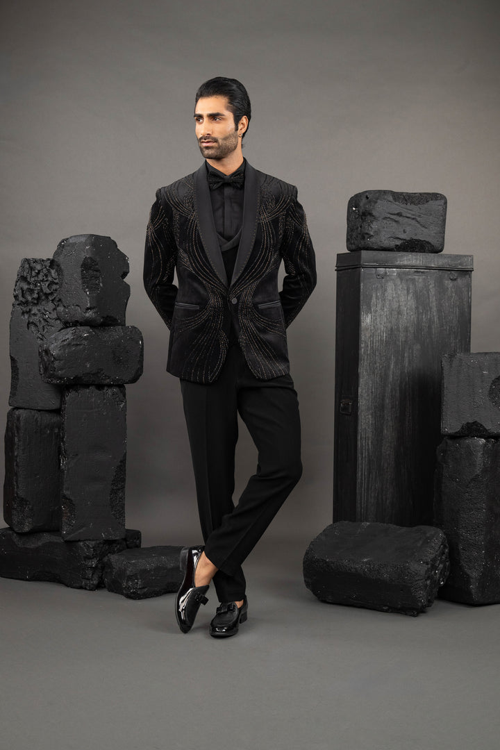 Classic style black beadwork Tuxedo