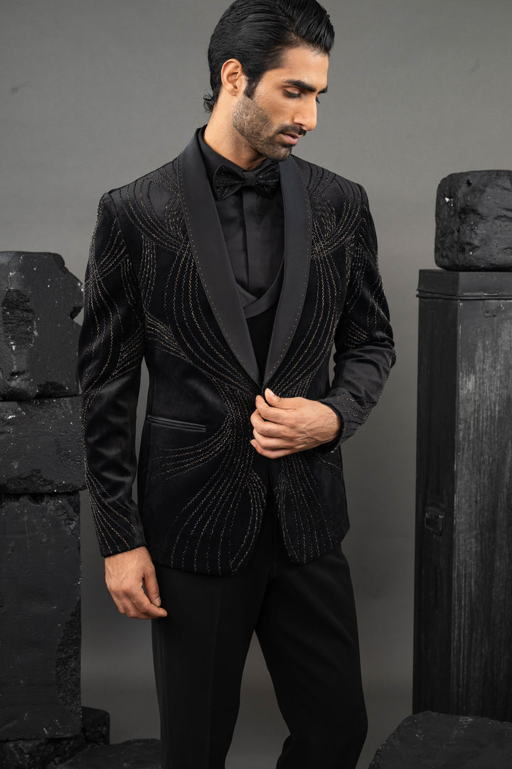 Classic style black beadwork Tuxedo