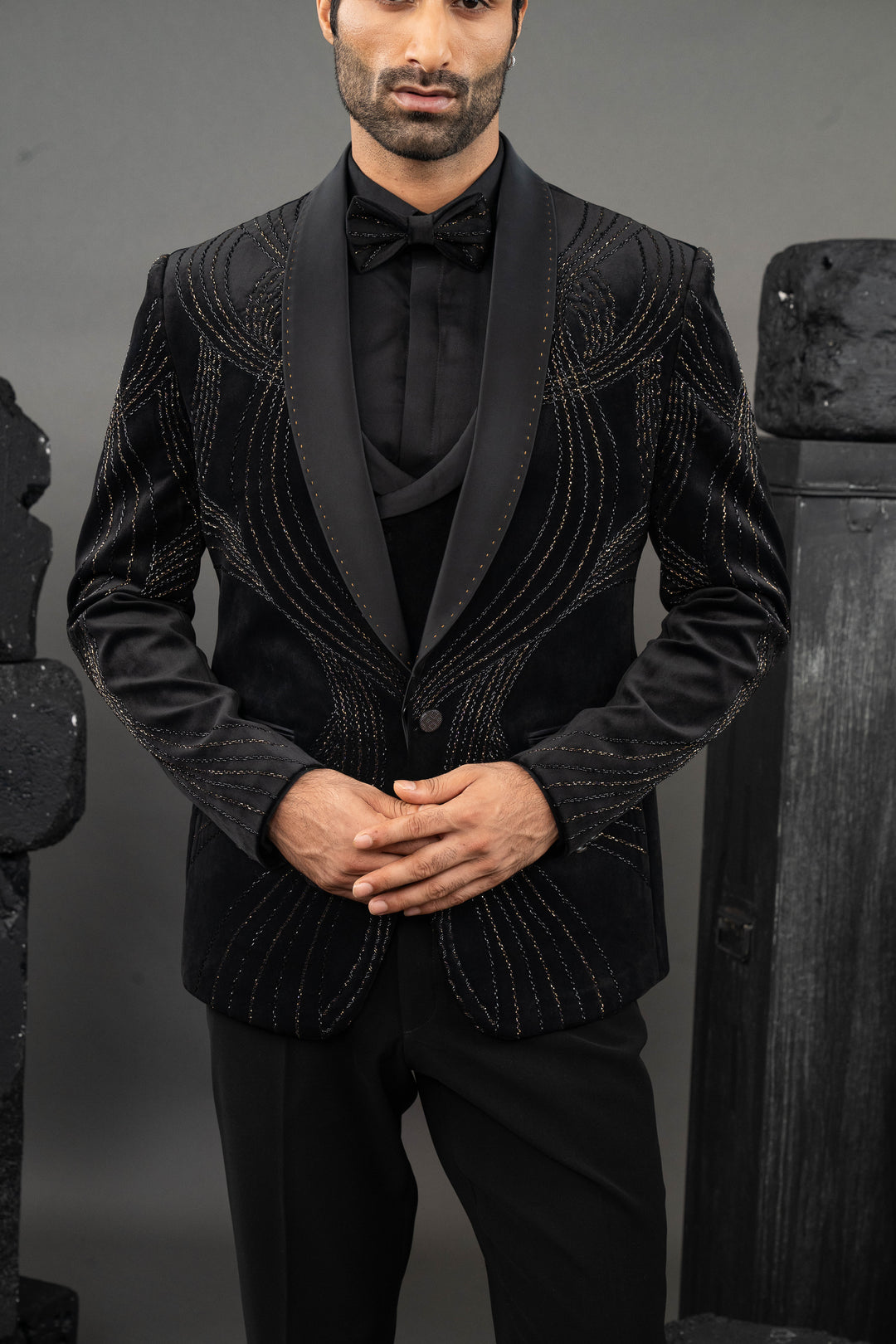 Classic style black beadwork Tuxedo – Image 9