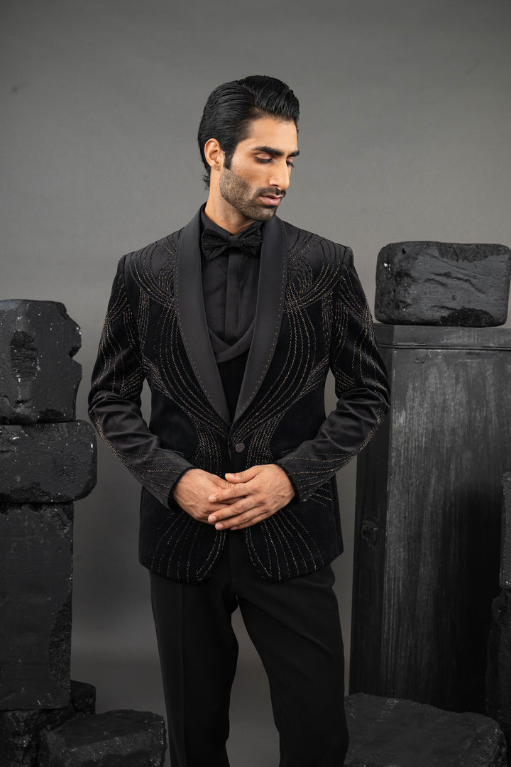 Classic style black beadwork Tuxedo