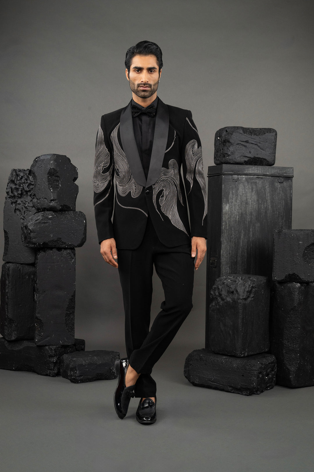 Stylish Lapel beadwork Black Tuxedo – Image 3