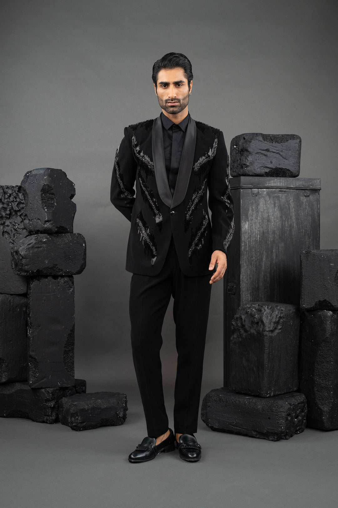 Black tuxedo with hand embroidery – Image 4