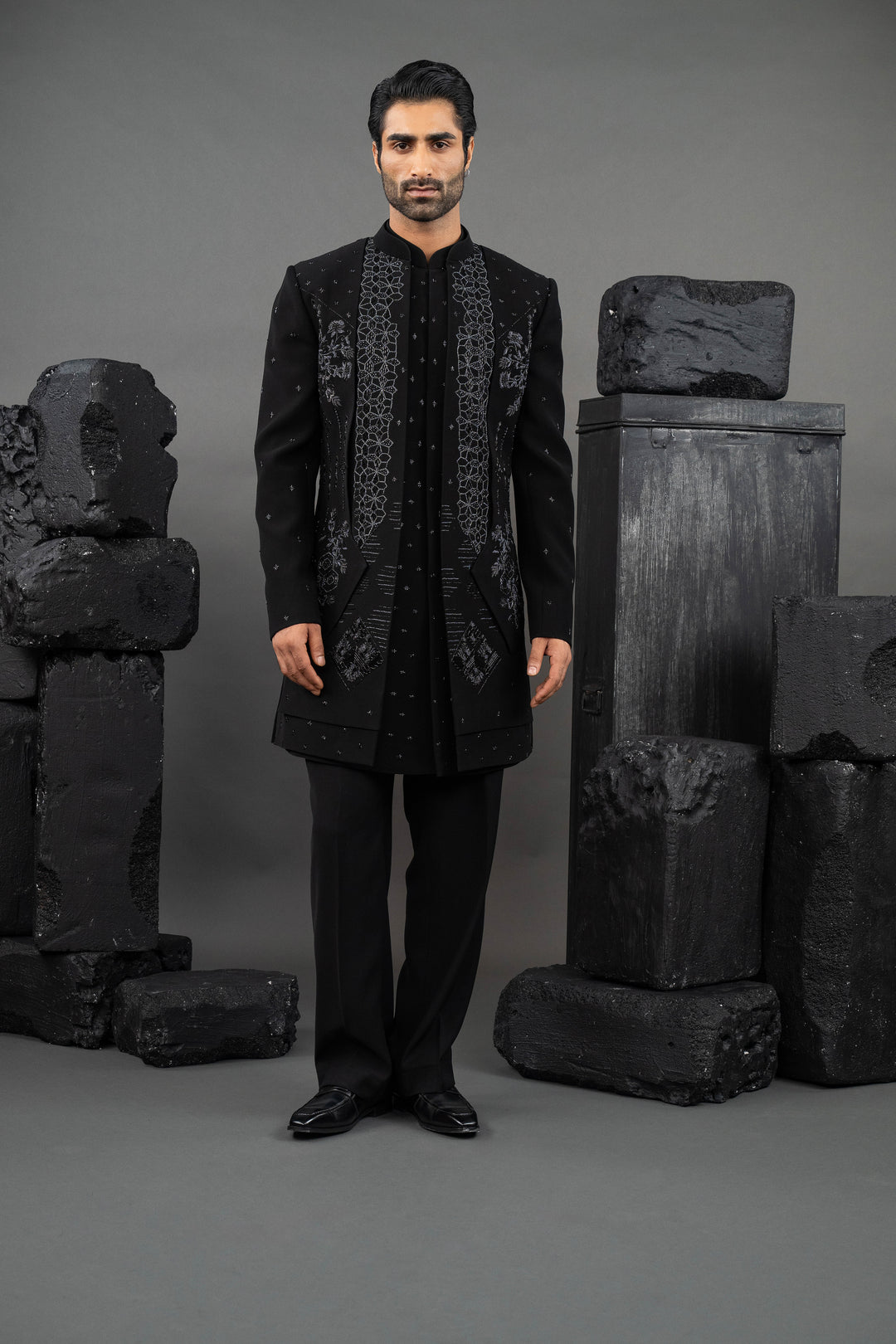 placement work black indo – Image 6