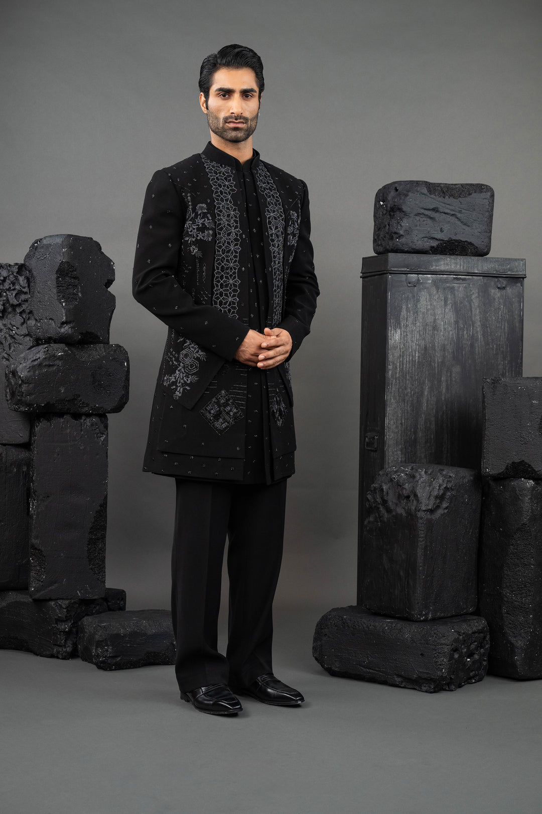 placement work black indo – Image 7