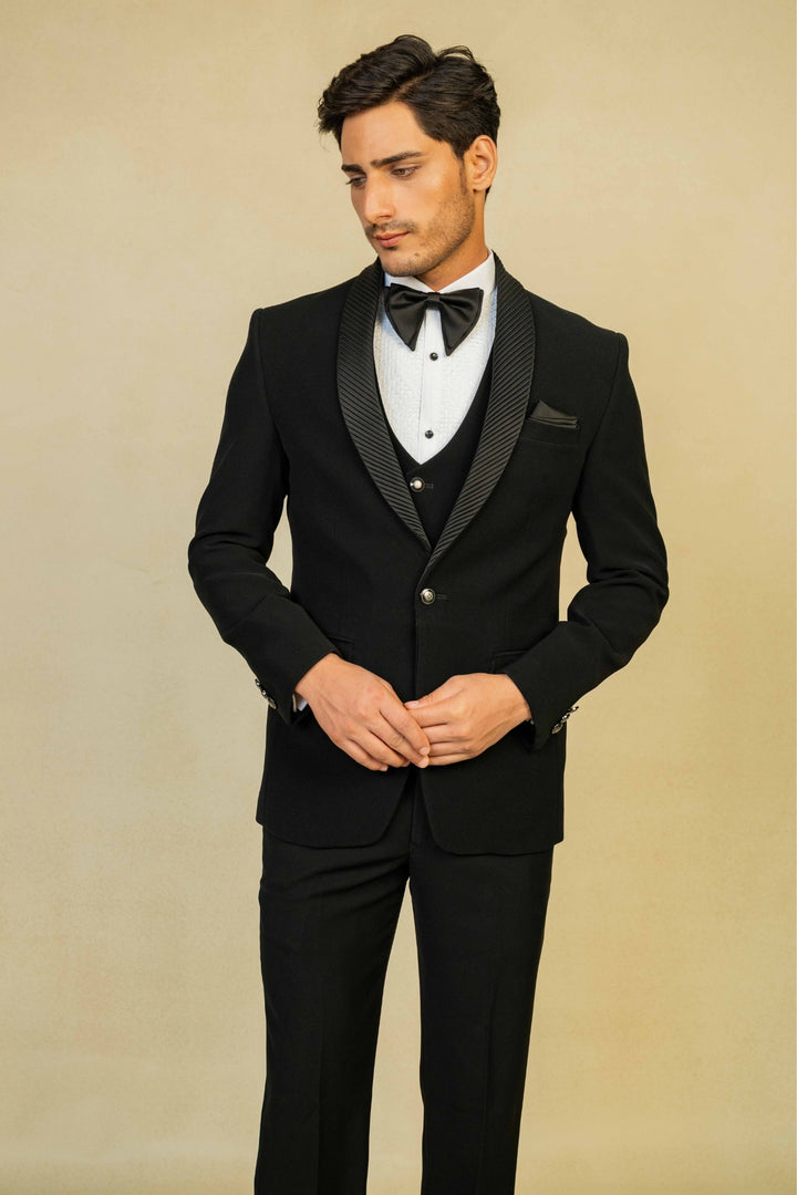 Classic Black Pleated Lapel Tuxedo