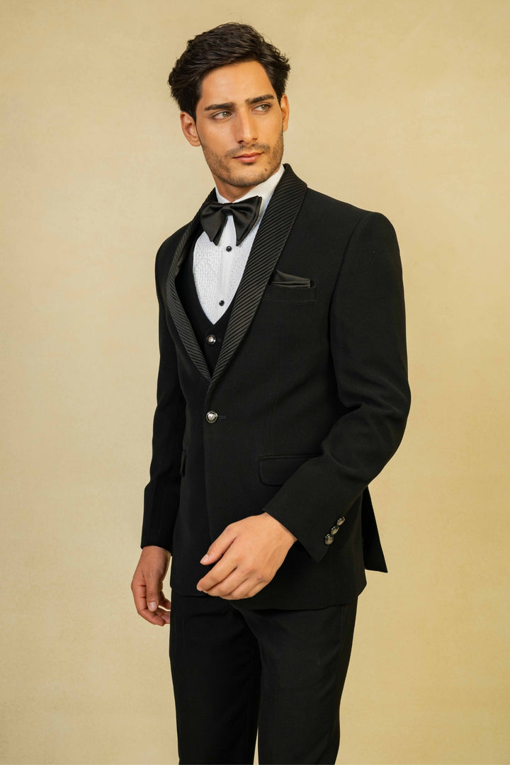 Classic Black Pleated Lapel Tuxedo