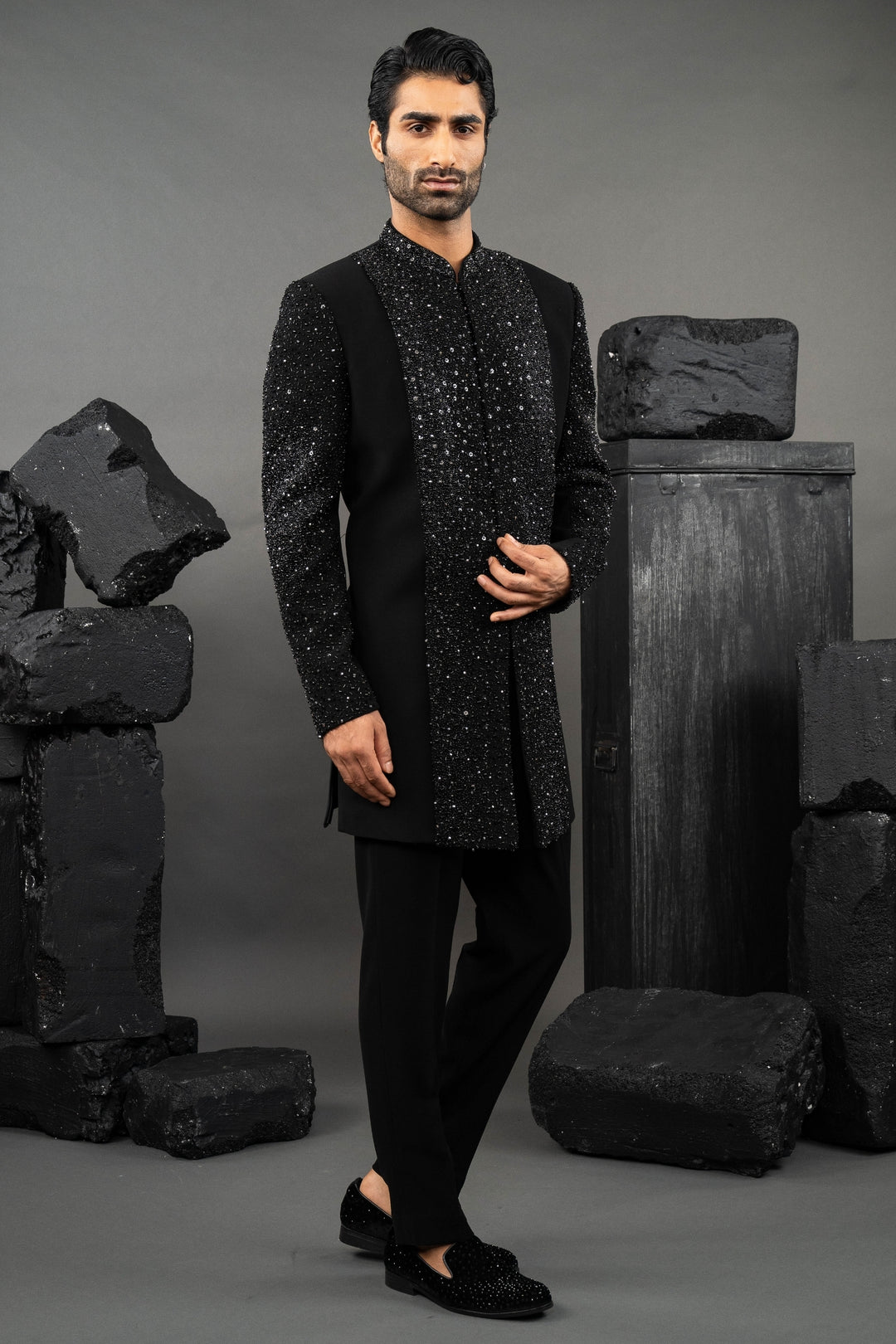 Jewellery embroidery black indo – Image 5