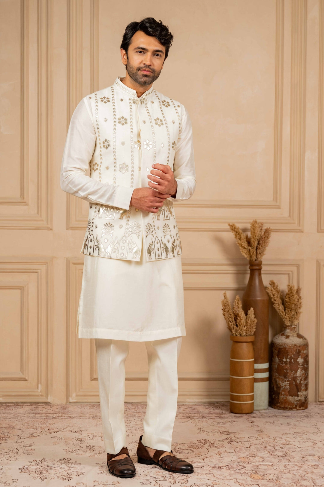 Off-White Jacket Kurta Set with Embroidery – Image 3