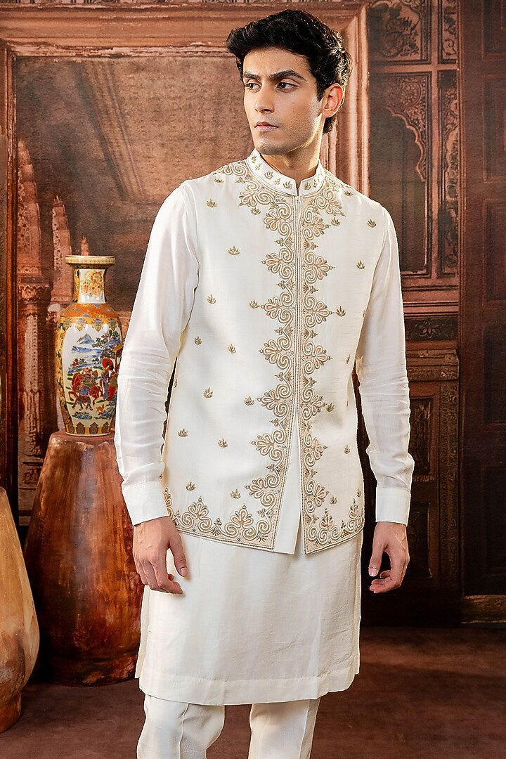 White Dupion Silk Embroidered Jacket Set – Image 1