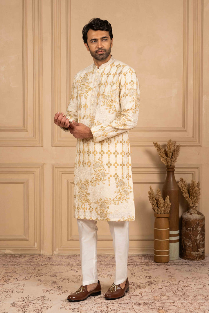 kurta with geo-floral motifs in Marodi and hand embroidery.