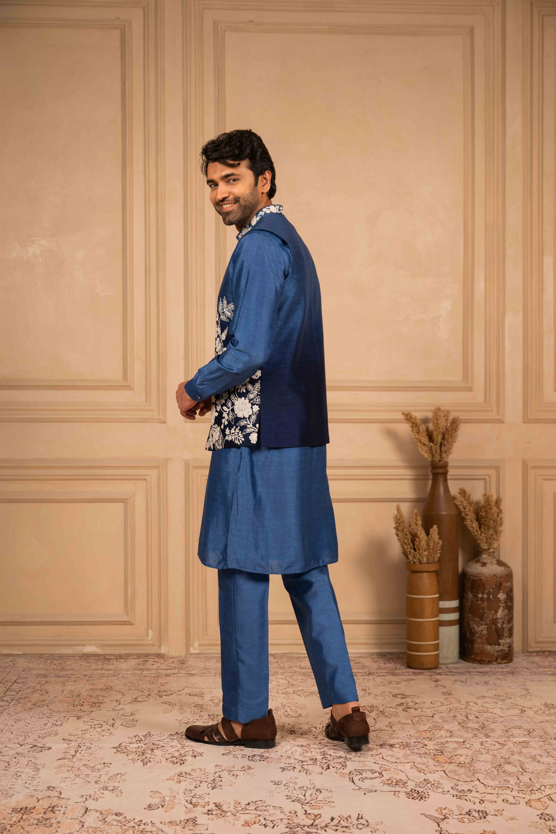 ombre floral embroidered jacket set – Image 9