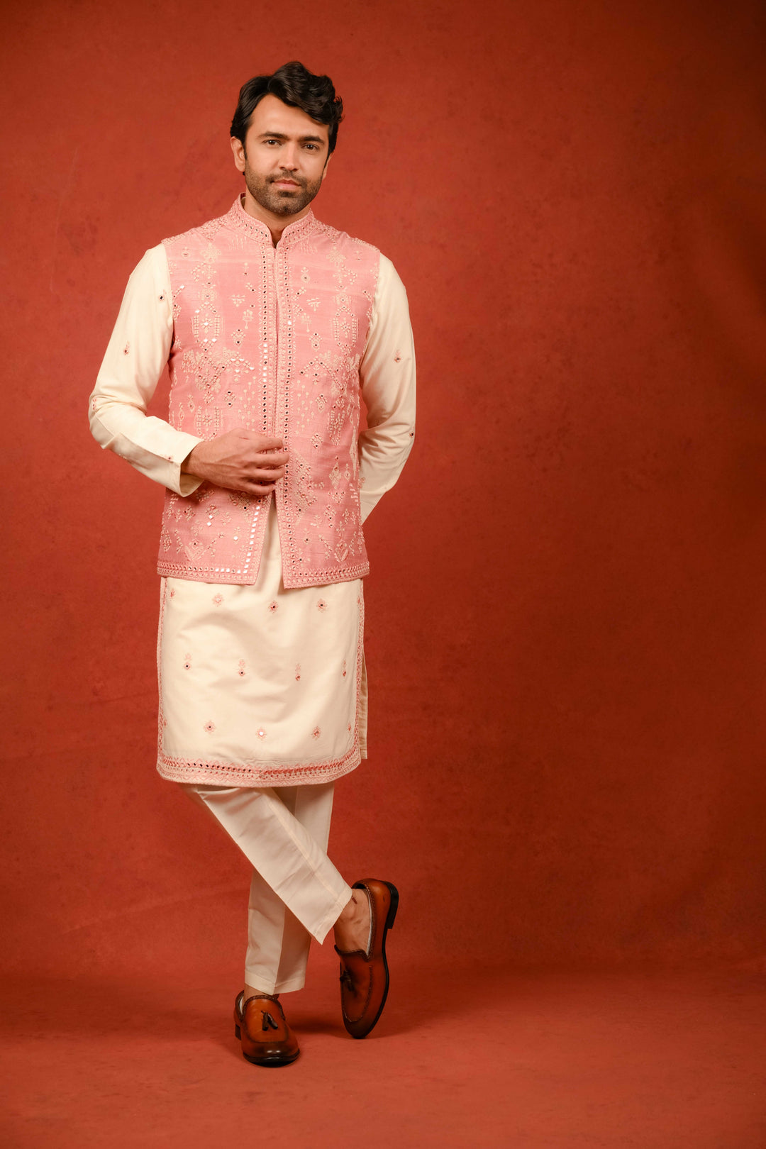 tropical peach jacket and kurta set with intricate embroidery and mirror embellishment – Image 4