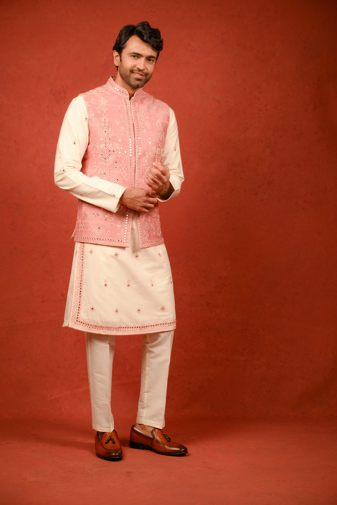 tropical peach jacket and kurta set with intricate embroidery and mirror embellishment – Image 3